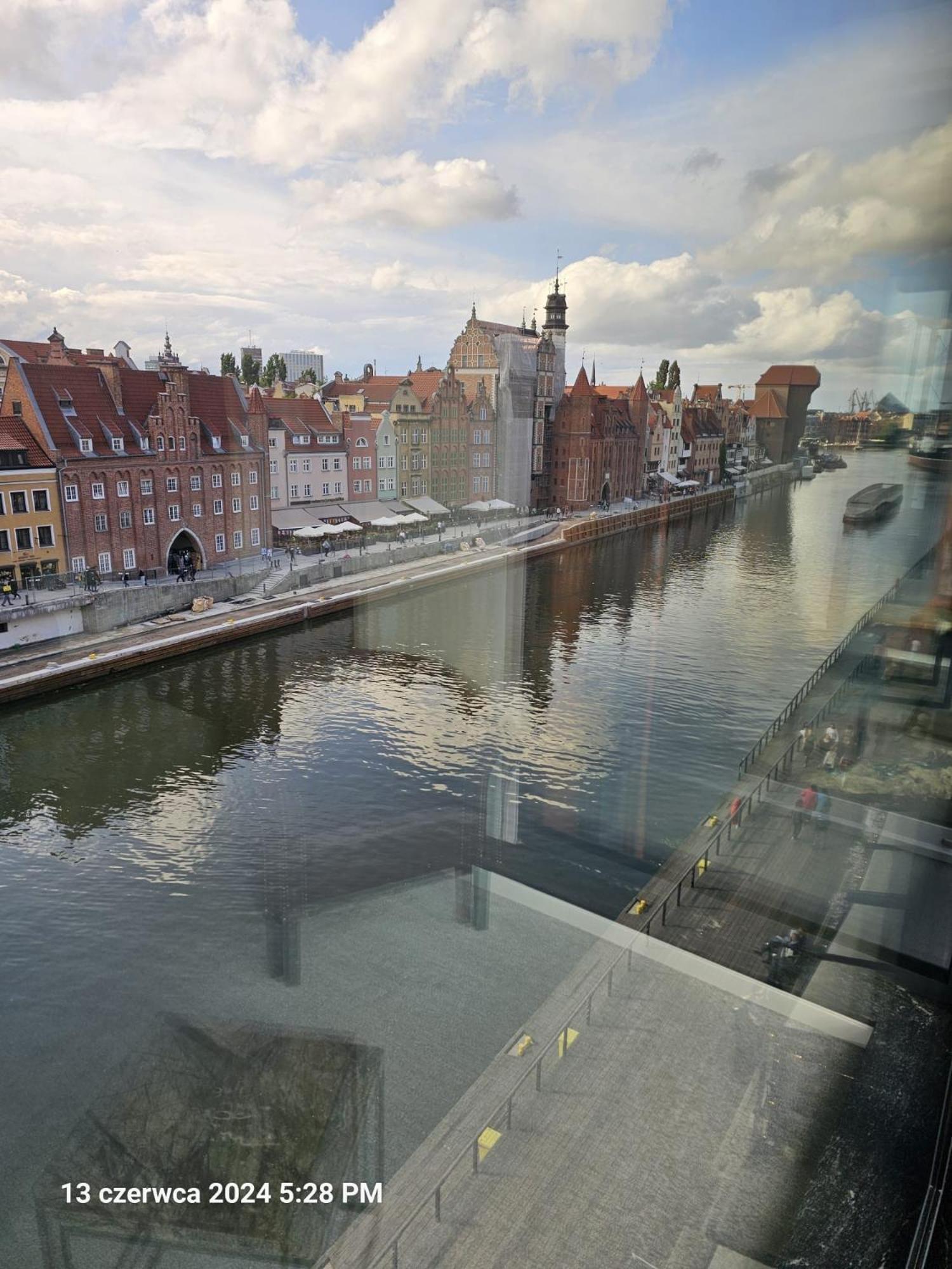 Apartament Chmielna Z Widokiem Na Rzeke Gdansk Luaran gambar